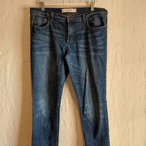 Abercrombie & Fitch Straight Perfect Stretch Jeans